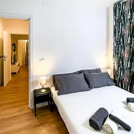 Luxury Stazione Centrale Elegante Loft Apartment